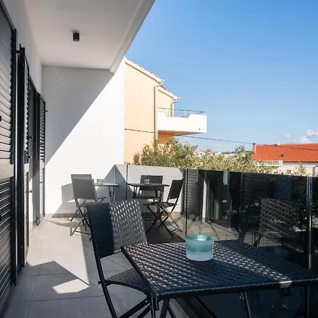 Apartment Luxury Brodarica With Balcony Seaview