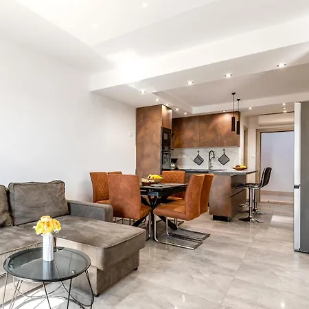 Luxury With Balcony Seaview Apartamento *