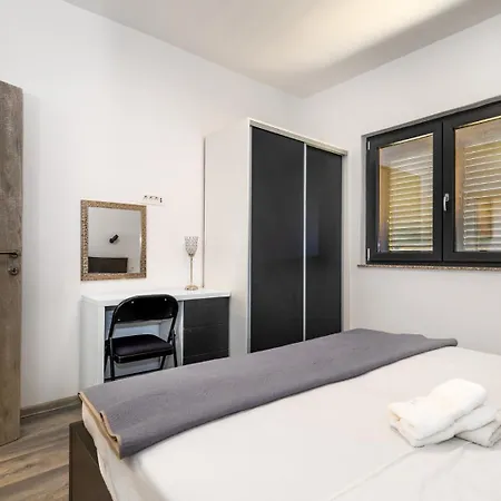 Luxury With Balcony Seaview * Brodarica (Sibenik-Knin)