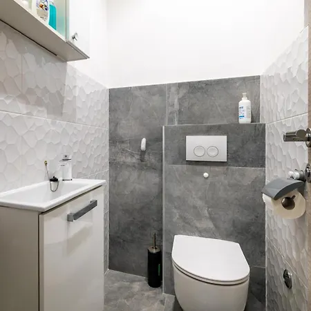 Apartment Luxury With Balcony Seaview Brodarica (Sibenik-Knin)