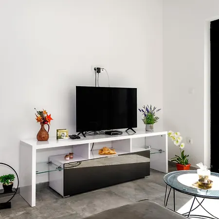 Luxury With Balcony Seaview Apartment *