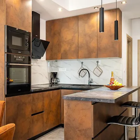 Luxury With Balcony Seaview Apartment