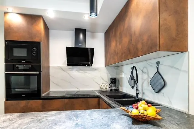 Luxury With Balcony Seaview Apartman